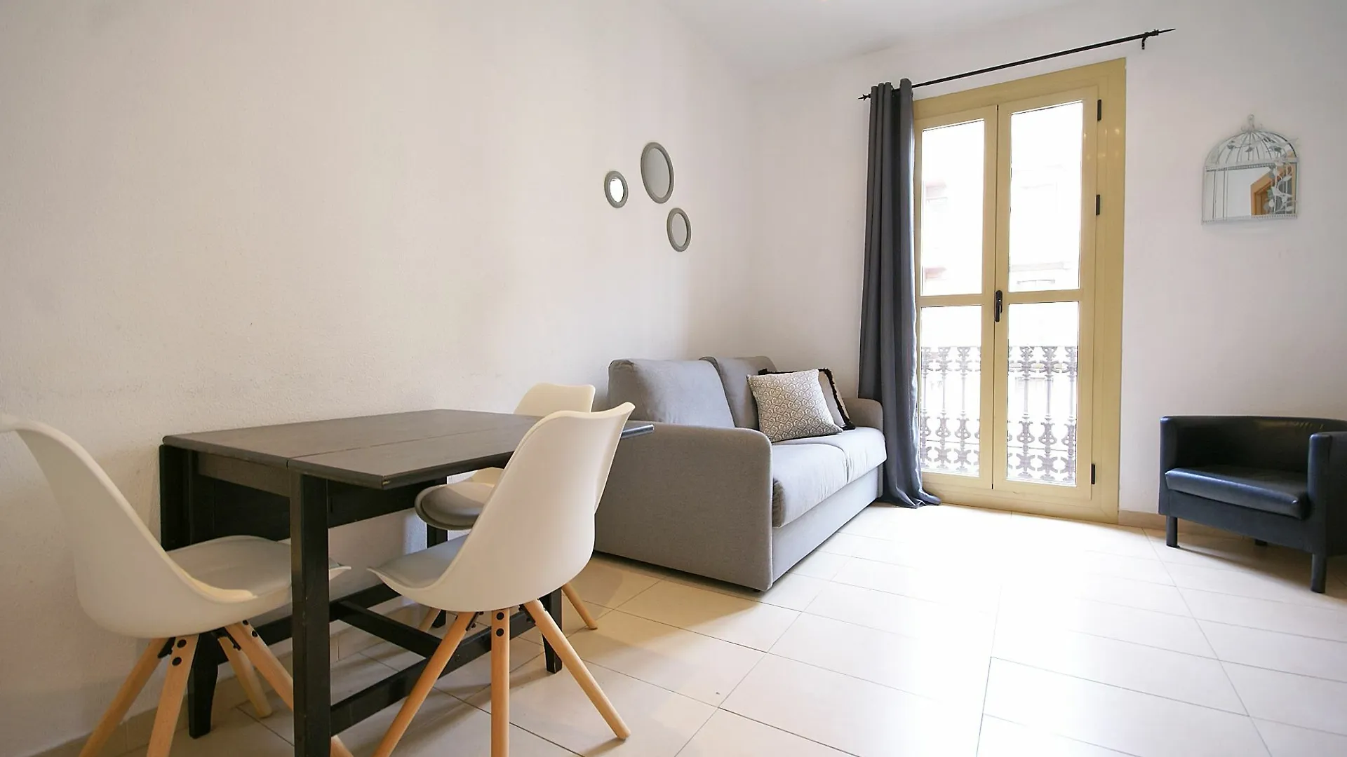 Flateli Rossello Apartment Barcelona
