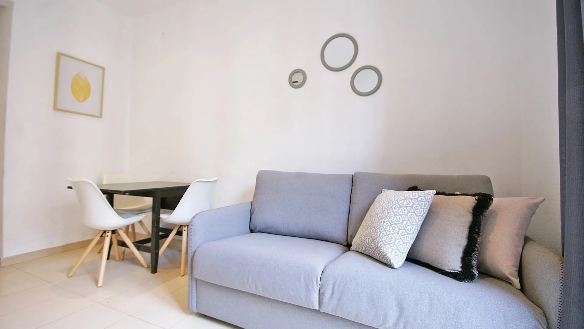 Flateli Rossello Apartment Barcelona
